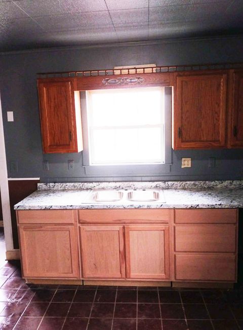 Tiny photo for 312 E Porter Street, Jackson City, MI 49202 (MLS # 55026006026)