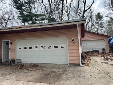 Tiny photo for 15894 Lake Avenue, Grand Haven Charter Township, MI 49417 (MLS # 65026013433)