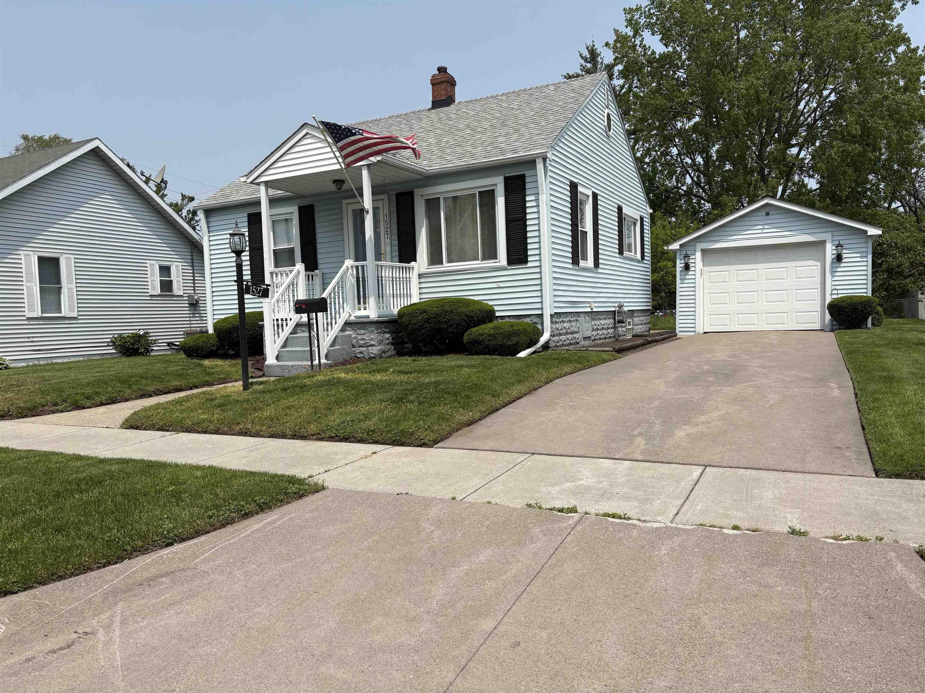 1527 Thomas St. Road