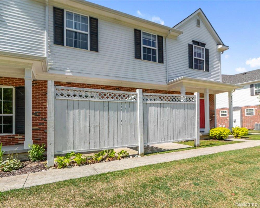 2203 Riversedge Drive