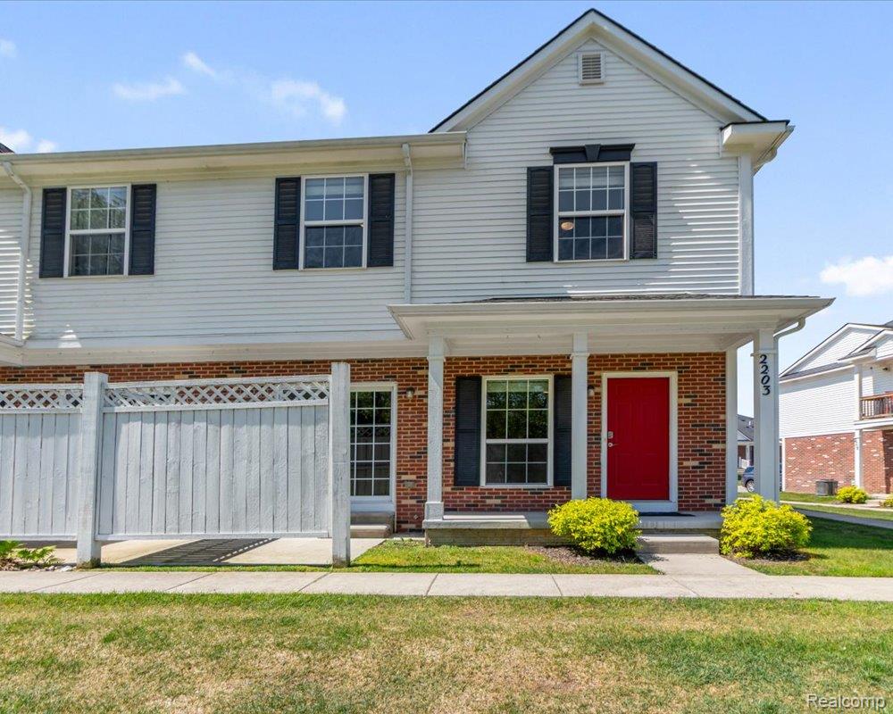 2203 Riversedge Drive