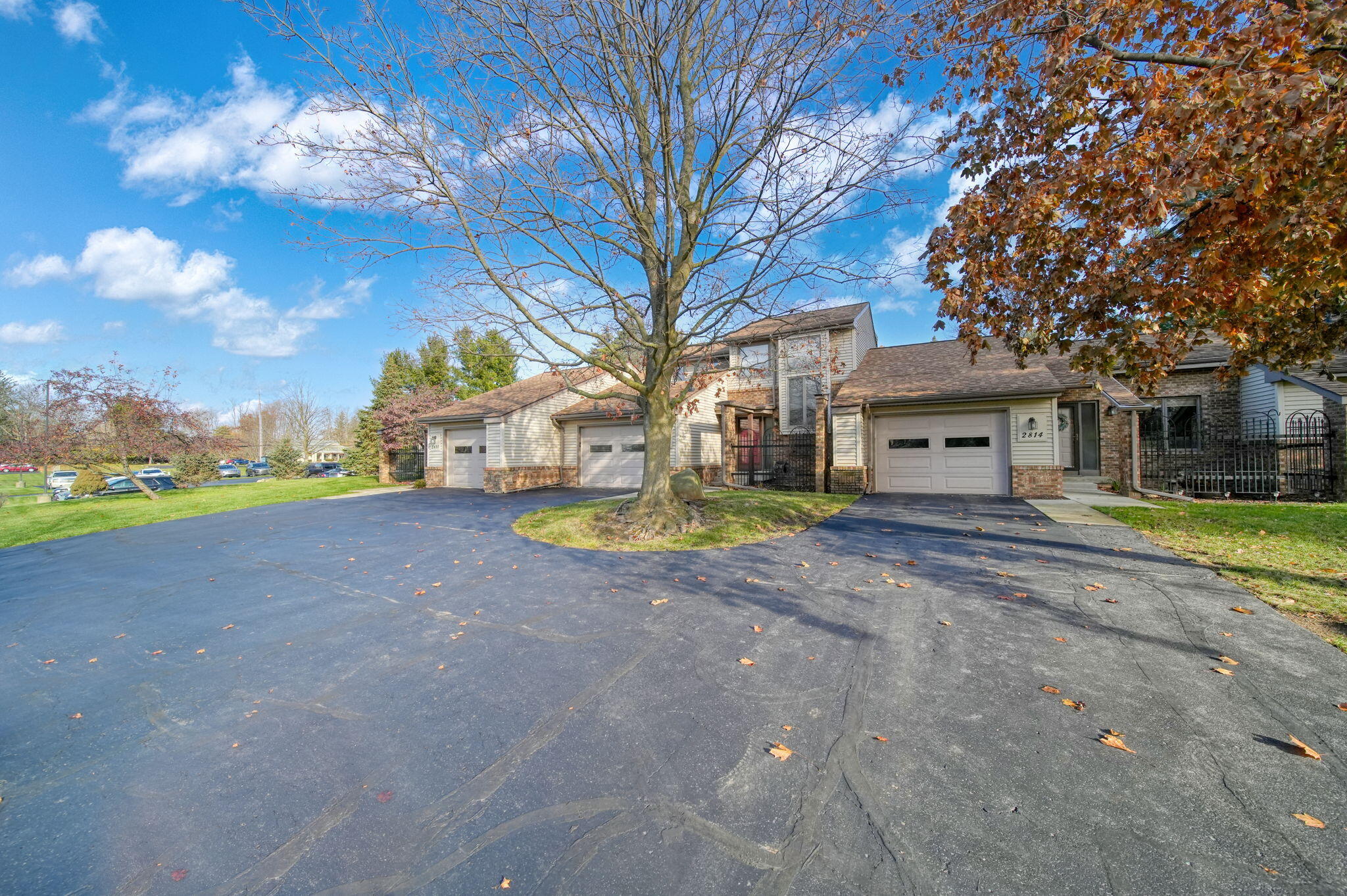 2812 S WoodDale Drive 2