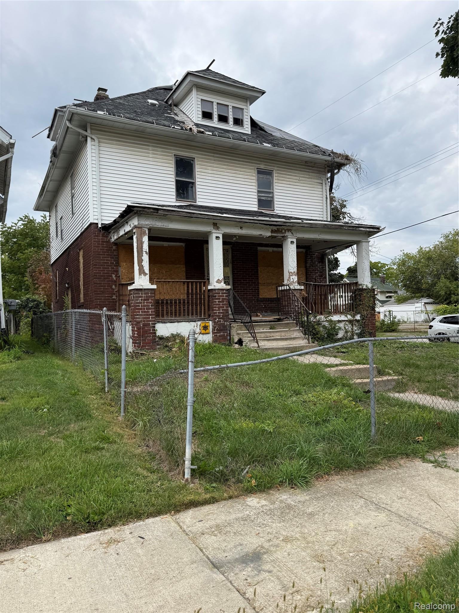 2025 Adams Avenue