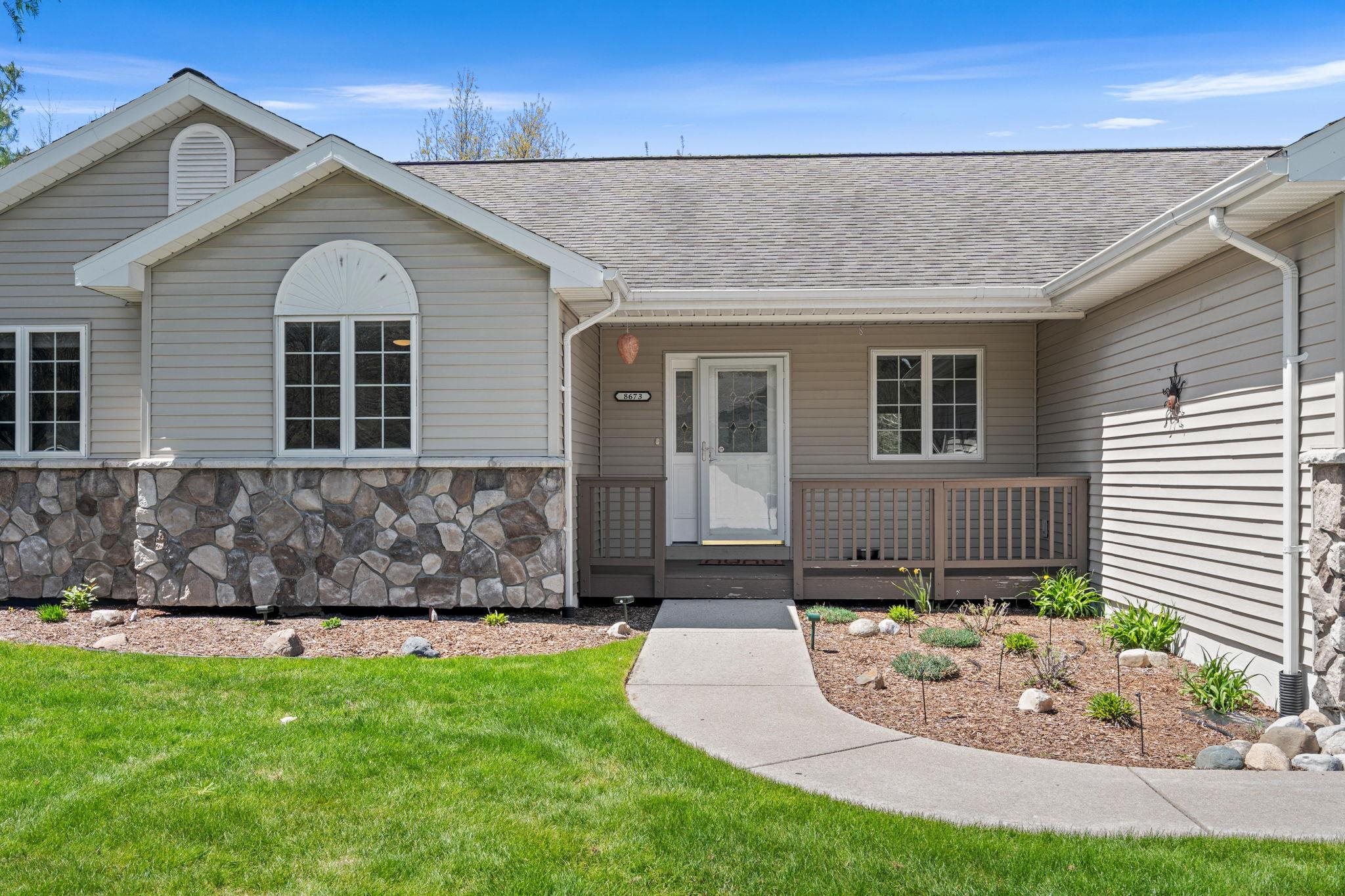 8673 Sun Bay Court