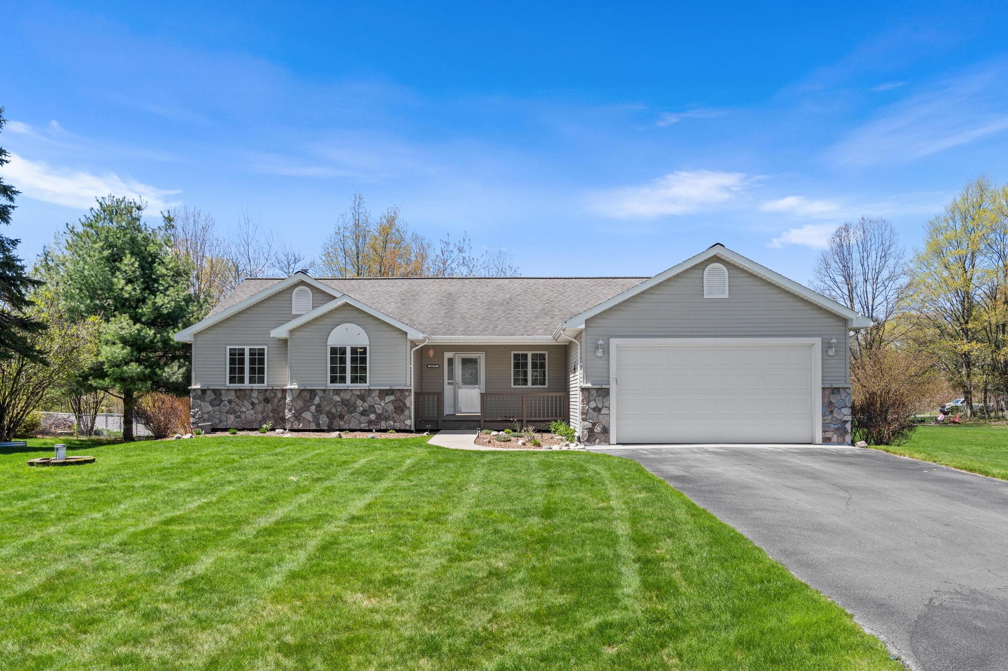 8673 Sun Bay Court