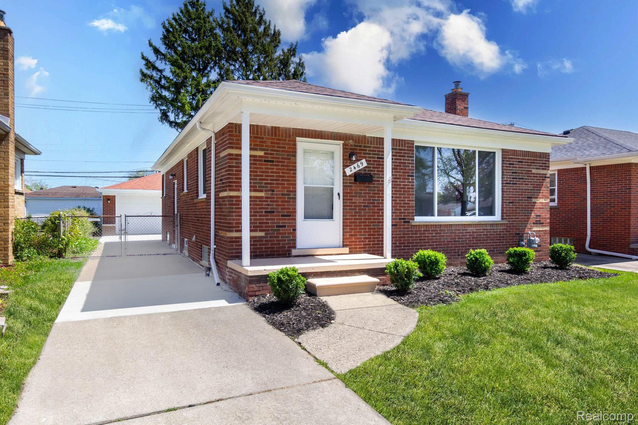 2469 Ferris Avenue