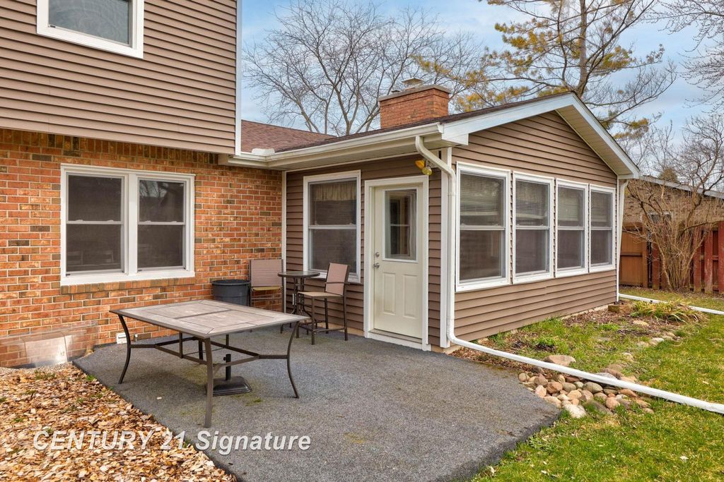listing image 42