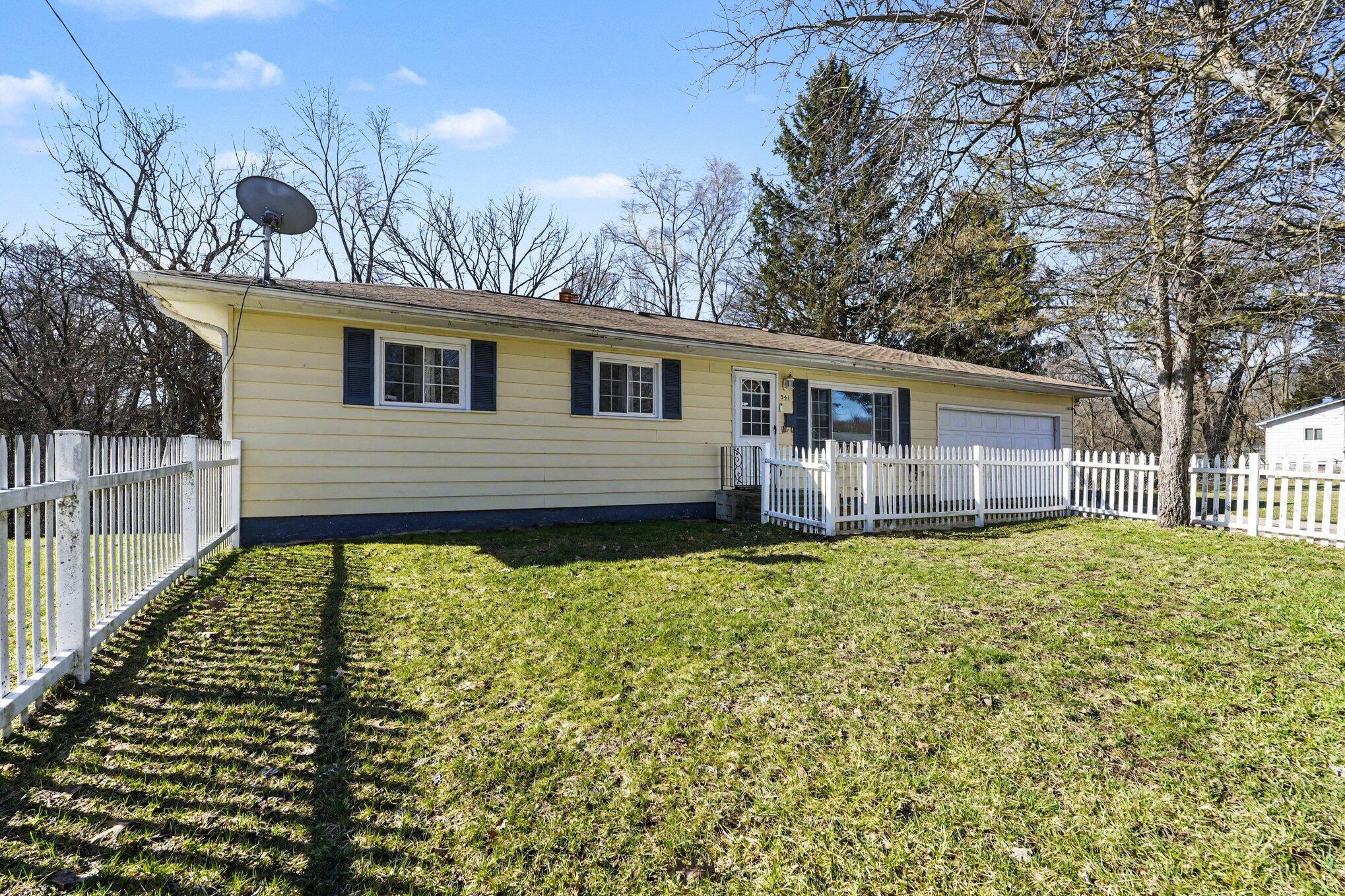 341 Algonquin Street