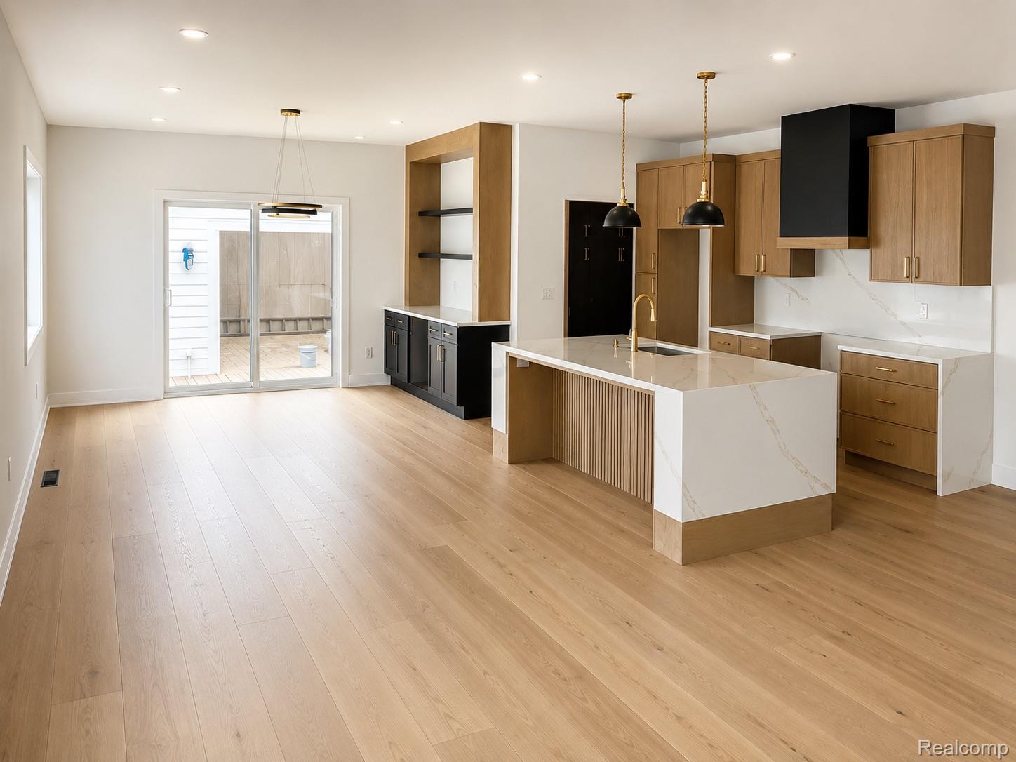 3165 Ellwood Ave.