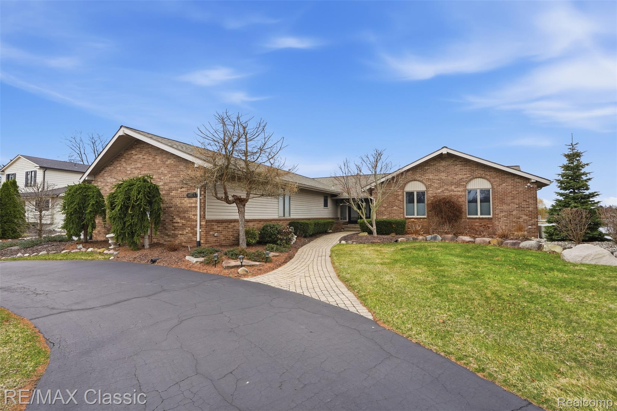 4871 Winewood Lane