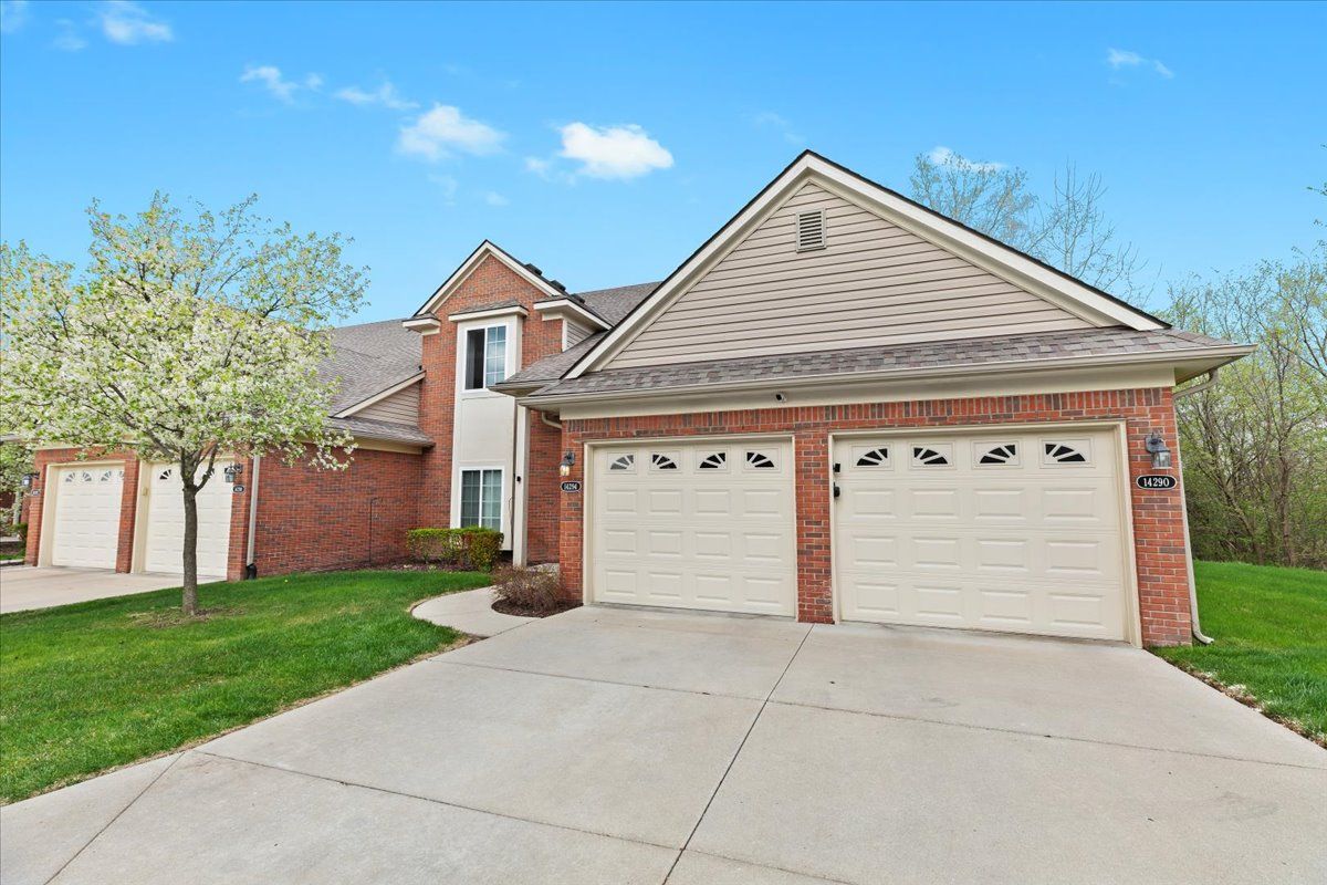 14294 SHADYWOOD Drive