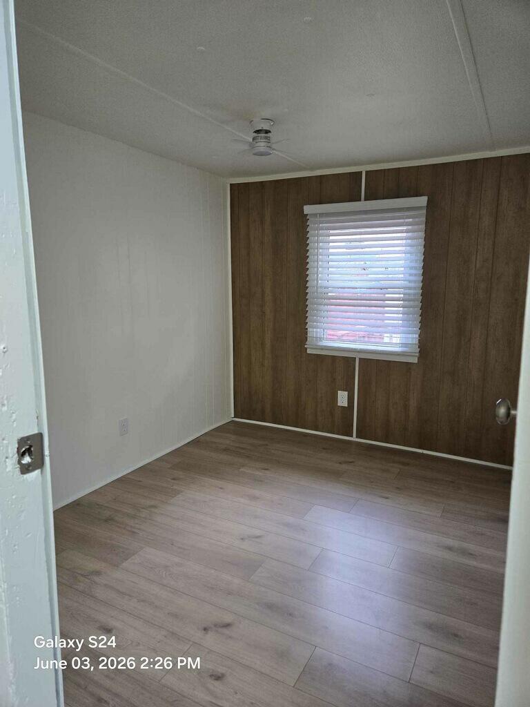 Properties Available 4 - 4 1565 M-63 60