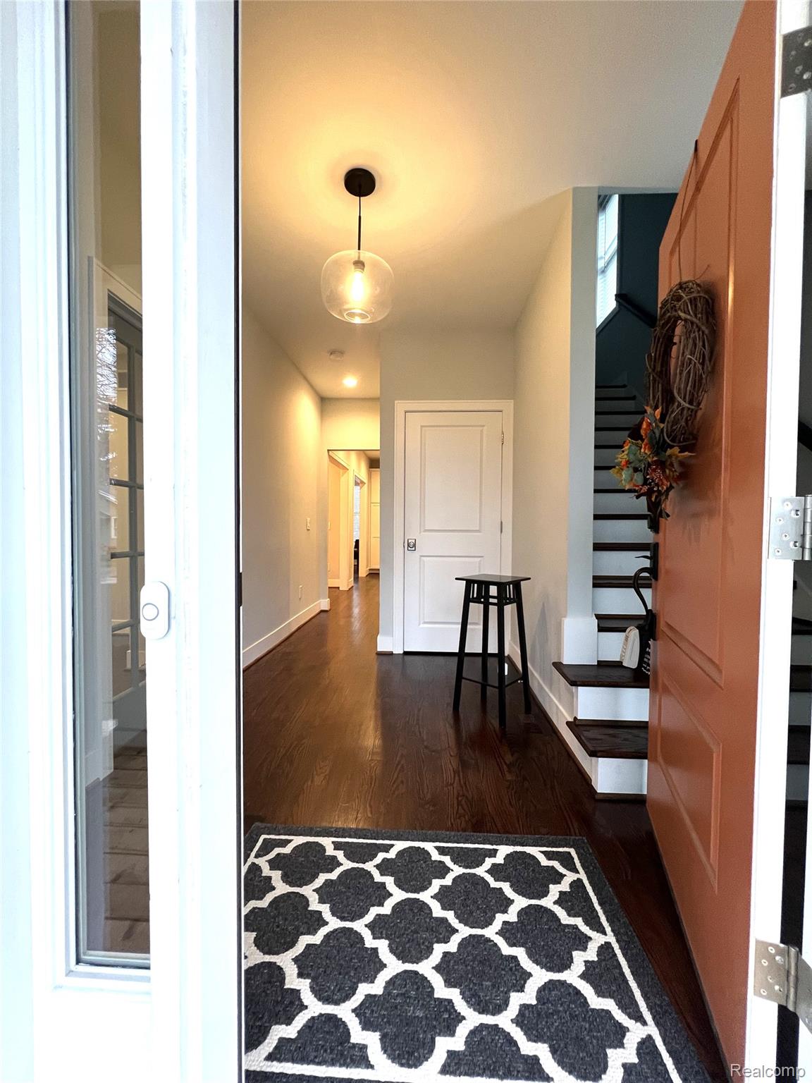 1476 Humphrey Avenue