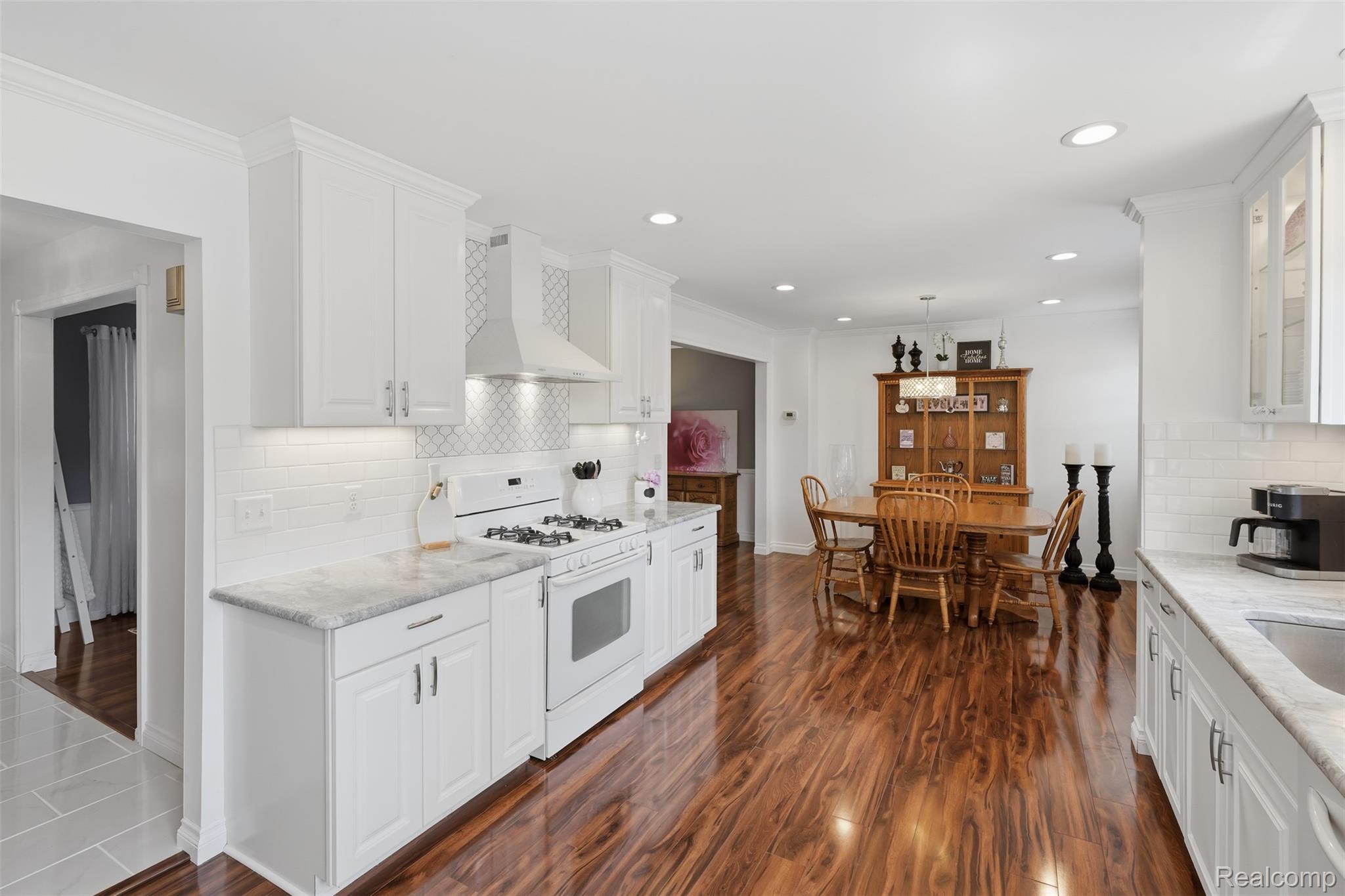 3585 Loon Lake Road