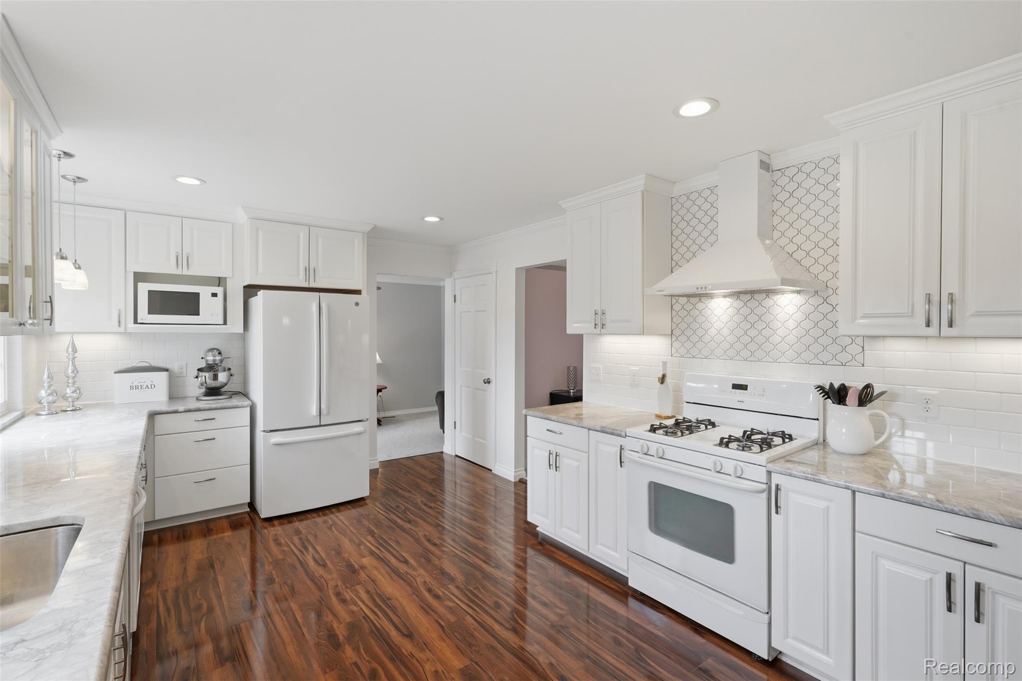 3585 Loon Lake Road