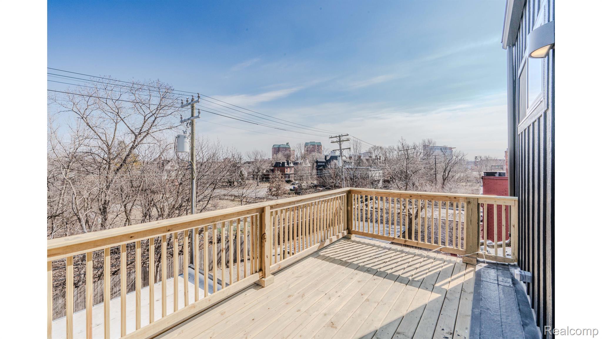 4130 TRUMBULL Street 6