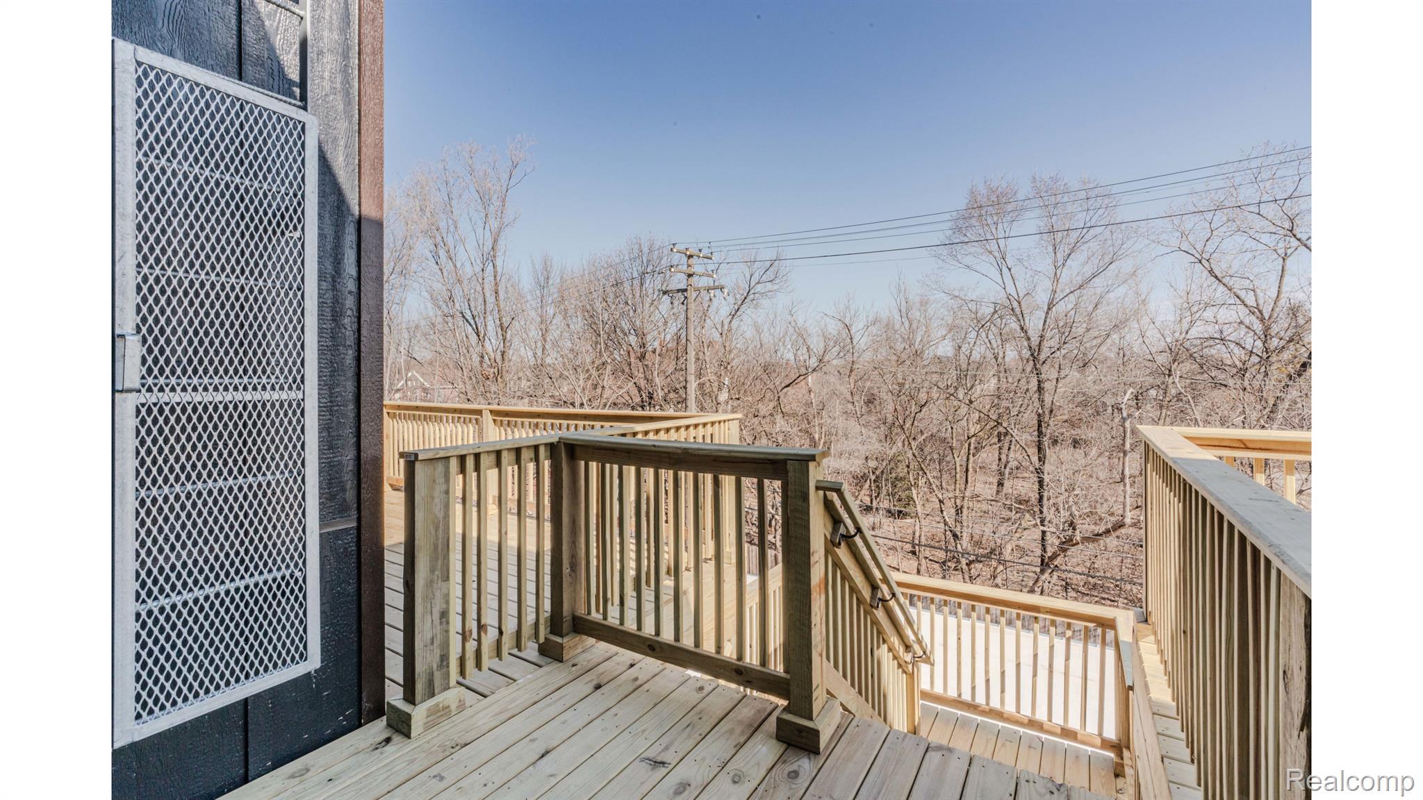 4130 TRUMBULL Street 6