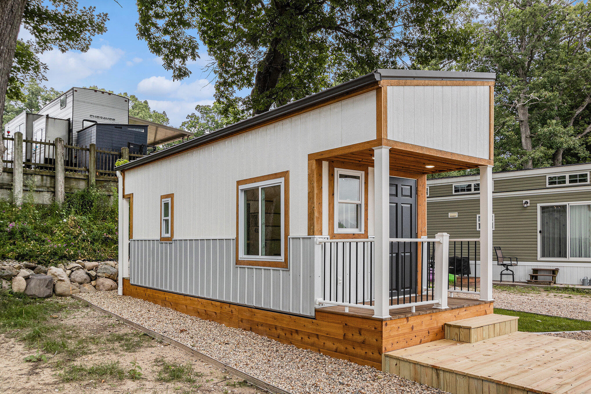 12377 Bair Lake Street 4