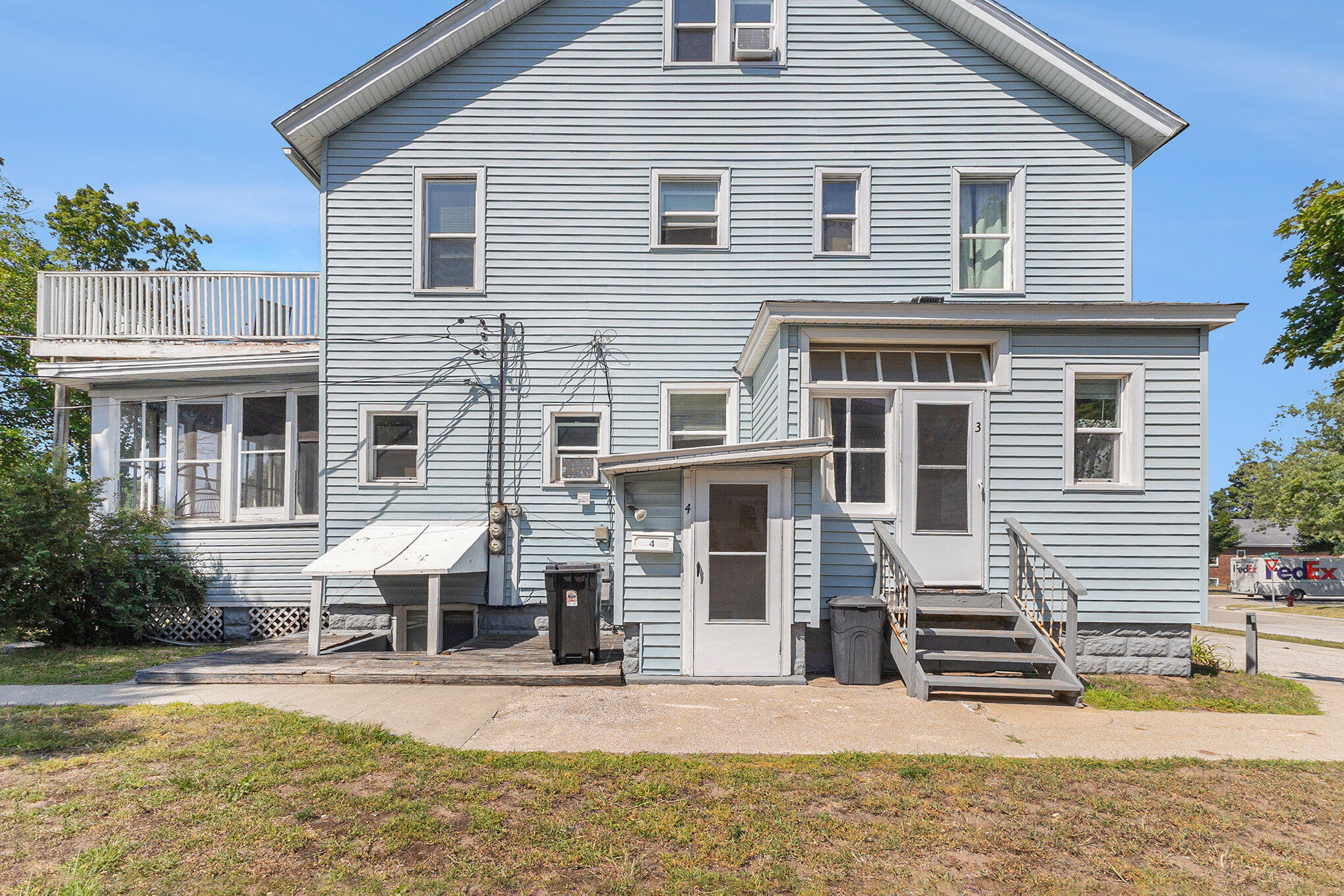 210 N Lavinia Street