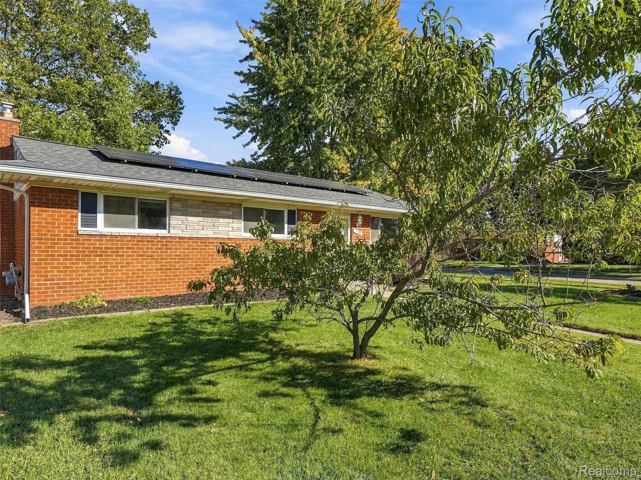 13789 Iowa Drive
