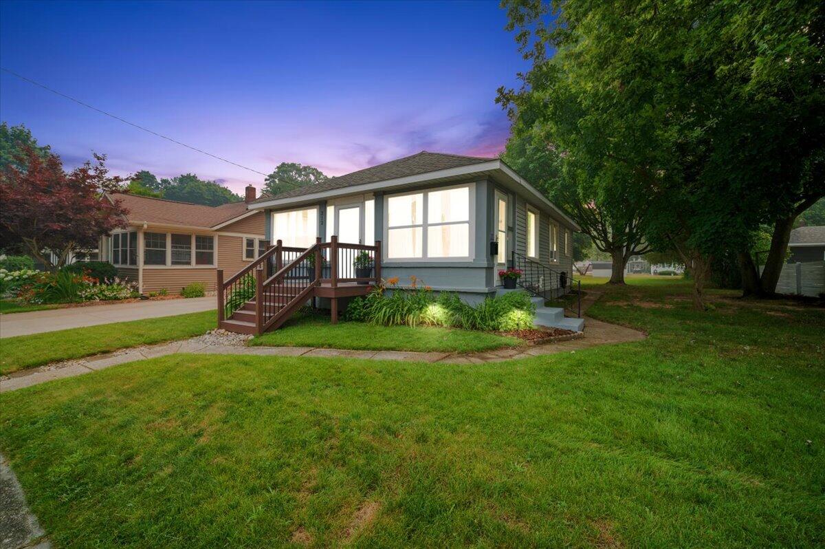 312 Sigsbee Avenue NE