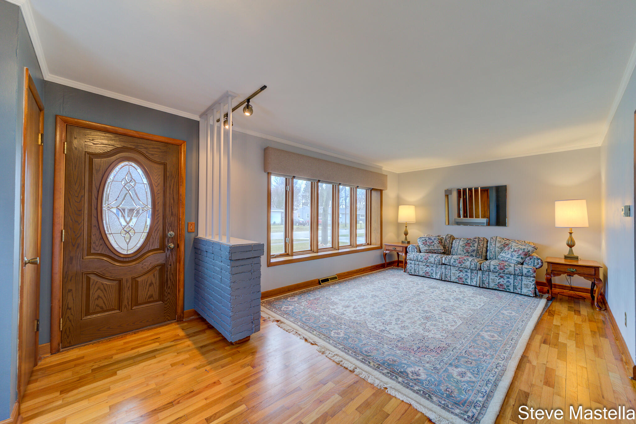 2250 Columbus Avenue