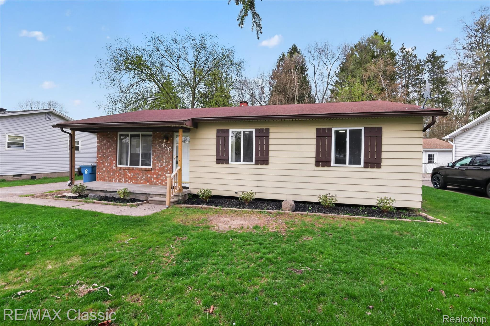 430 Sherwood Court