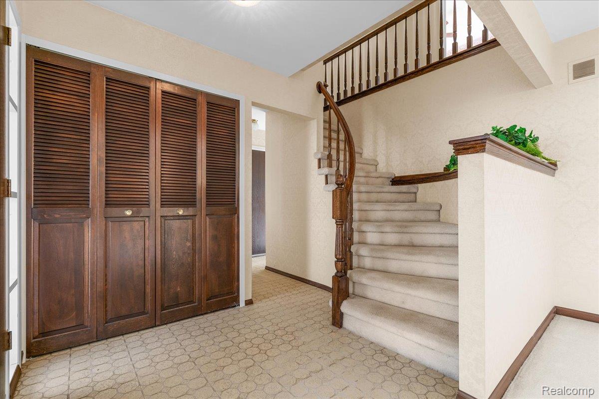 44611 Nantucket Drive