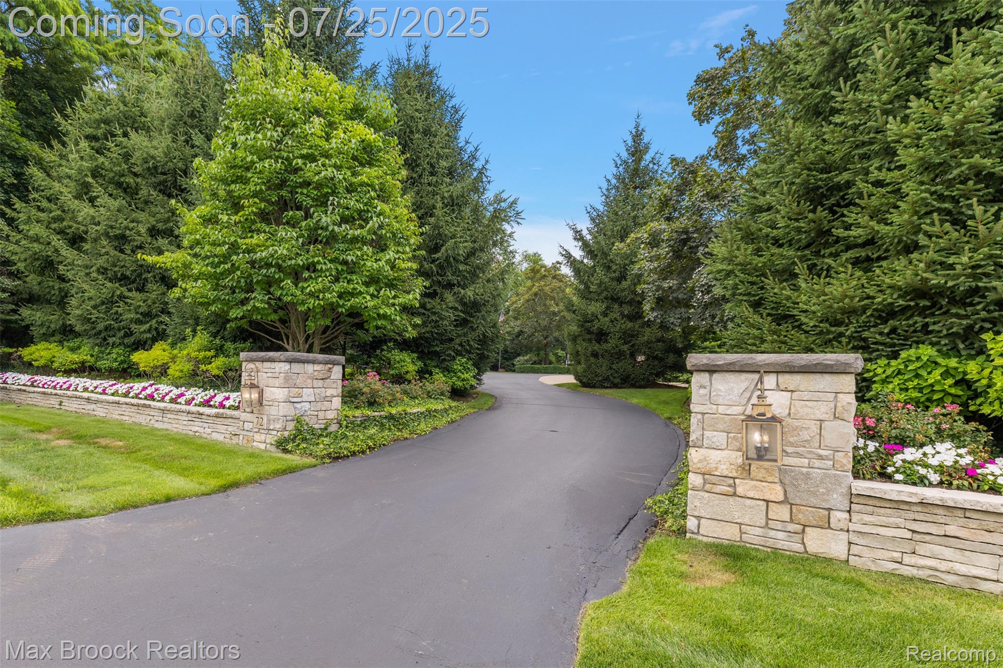 72 Lone Pine Road