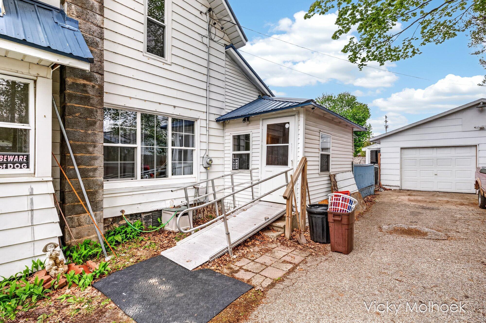 521 W Court Street