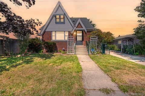 16097 Manchester Avenue Eastpointe City MI 48021