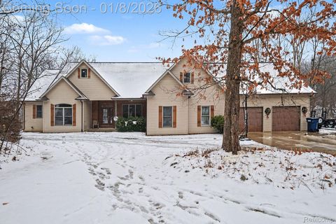 10151 Walnut Shores Drive Fenton City MI 48430