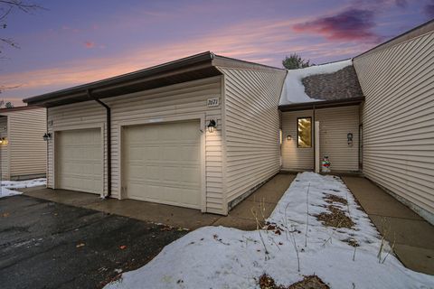 2671 Stonebluff Drive SW Wyoming City MI 49519