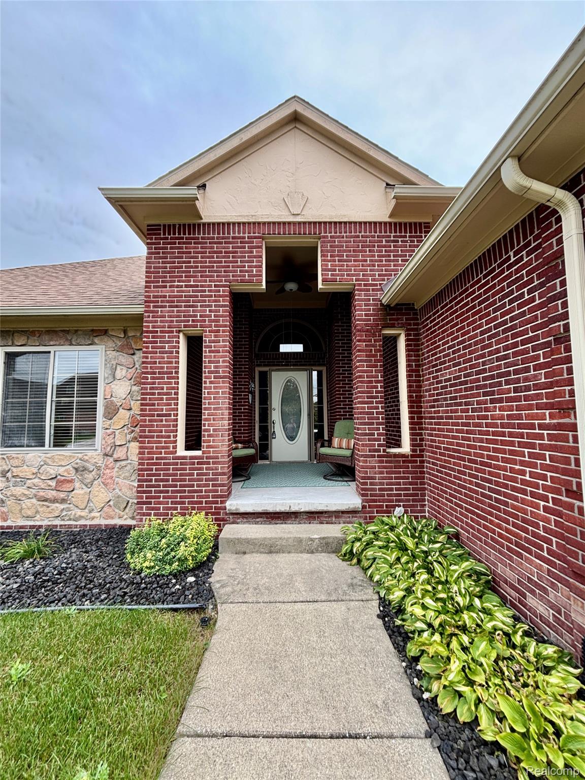 46991 Hidden River Circle N