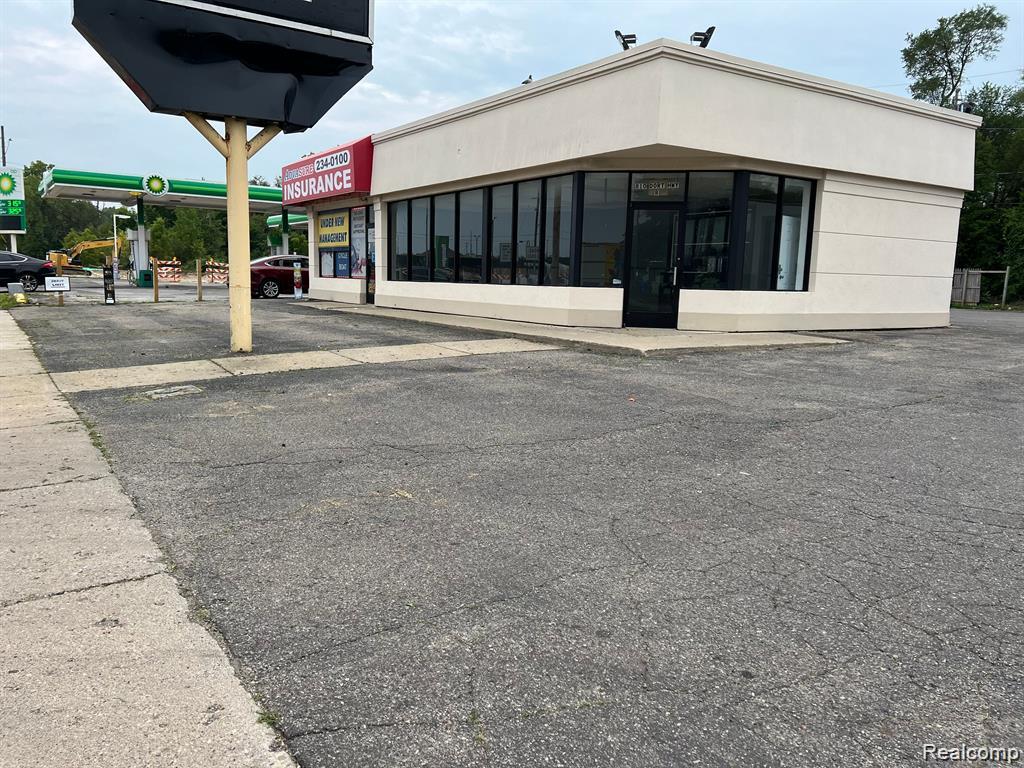 810 S Dort Highway