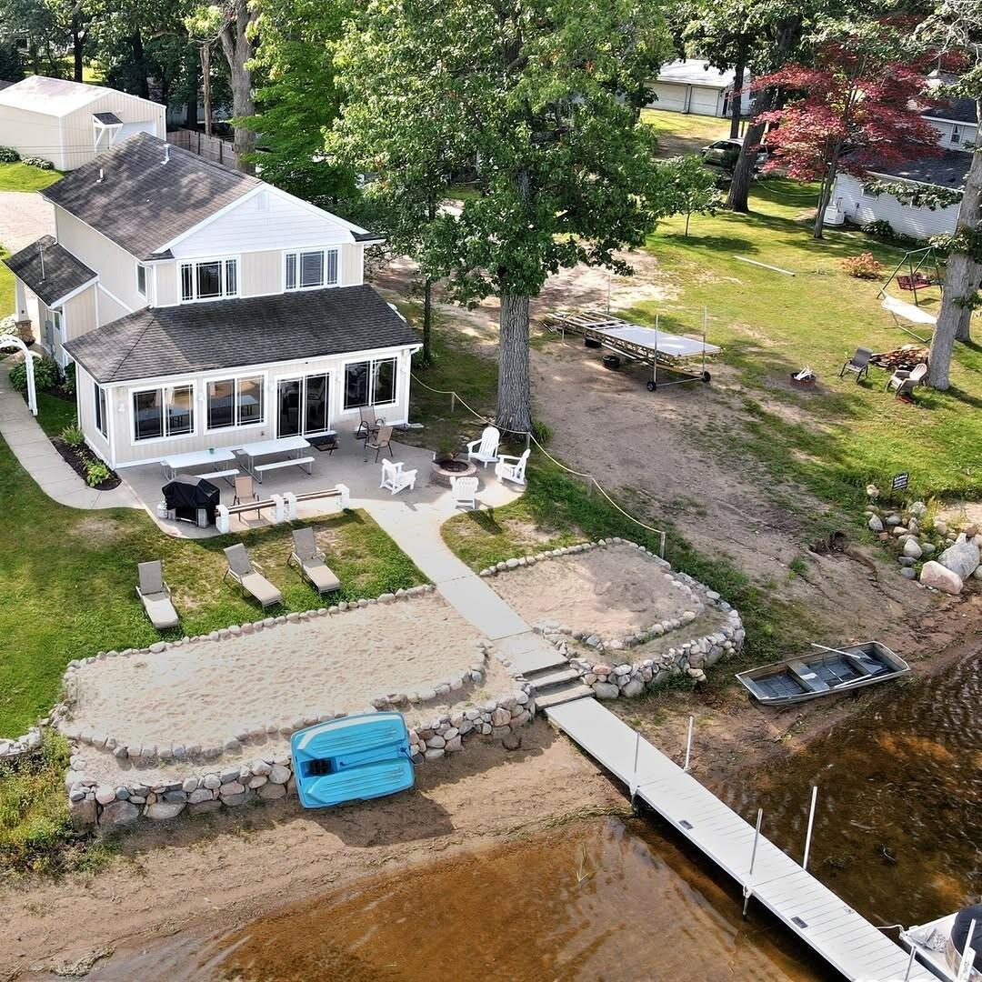 11362 E Shore Drive