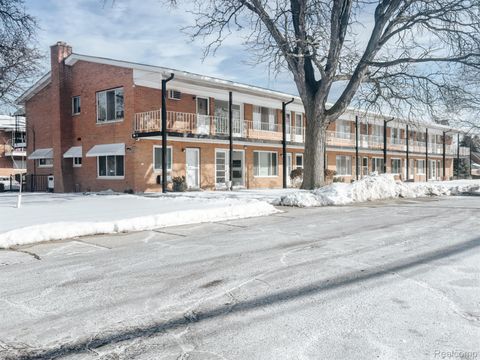 2121 Clawson Avenue 205 Royal Oak Charter Township MI 48073