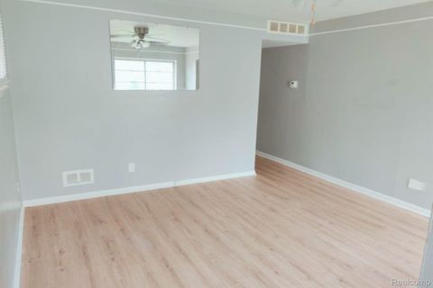 Tiny photo for 26680 Penn Street, Inkster City, MI 48141 (MLS # 20261039511)
