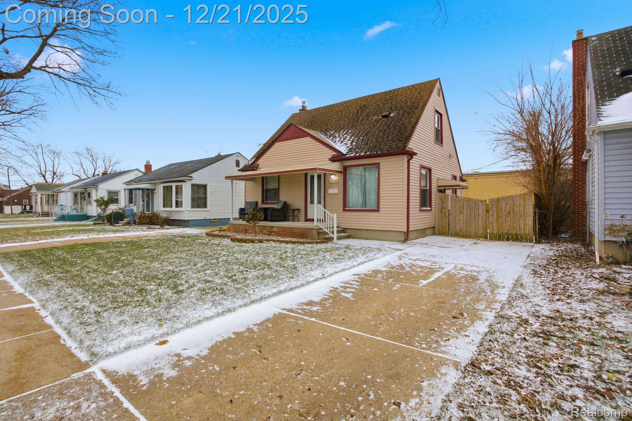 13683 Callender Street