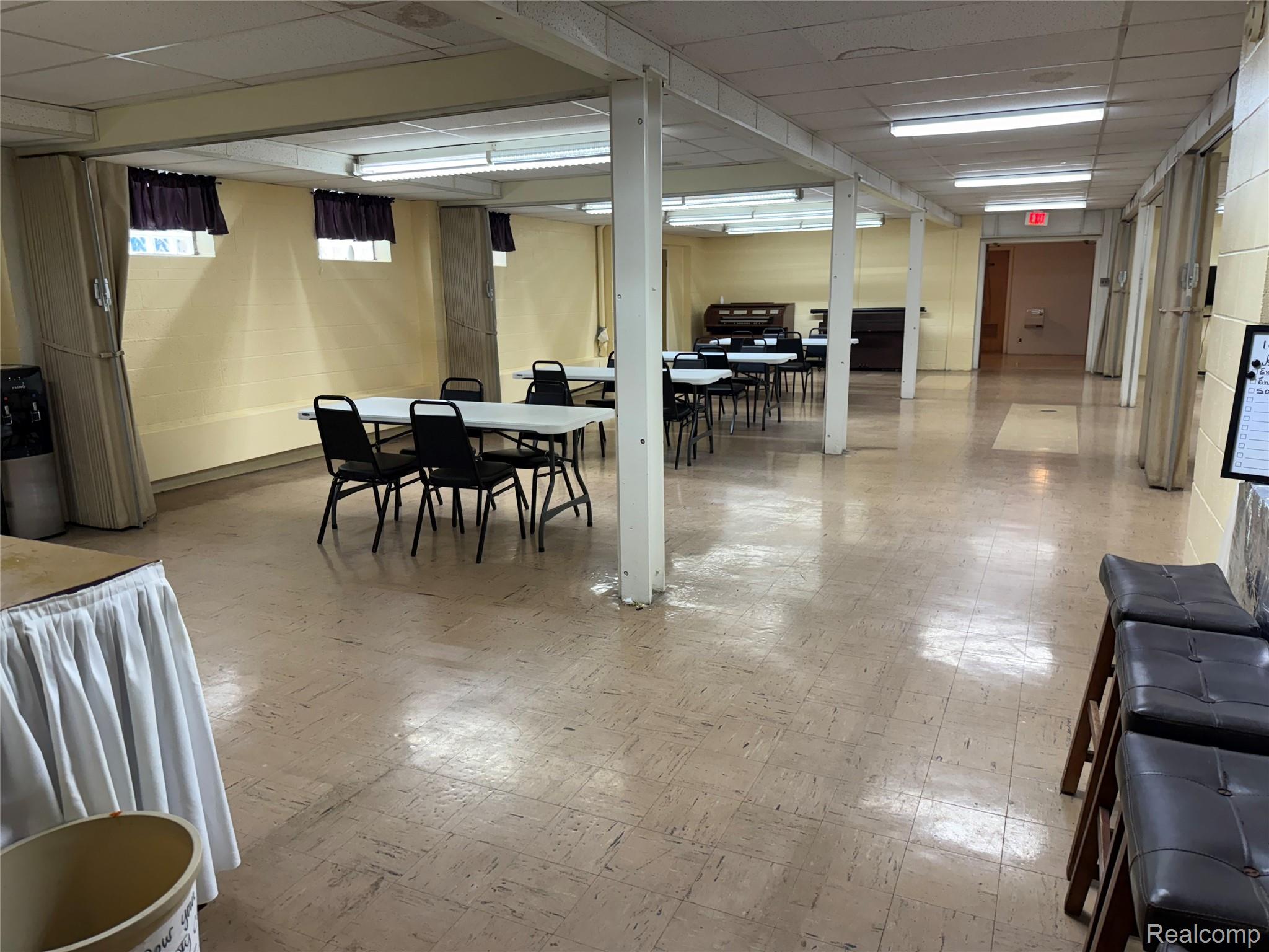 5000 5000 Pelham Rd Road