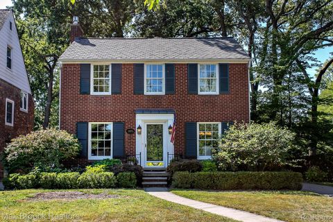25475 Dundee Road Royal Oak City MI 48067