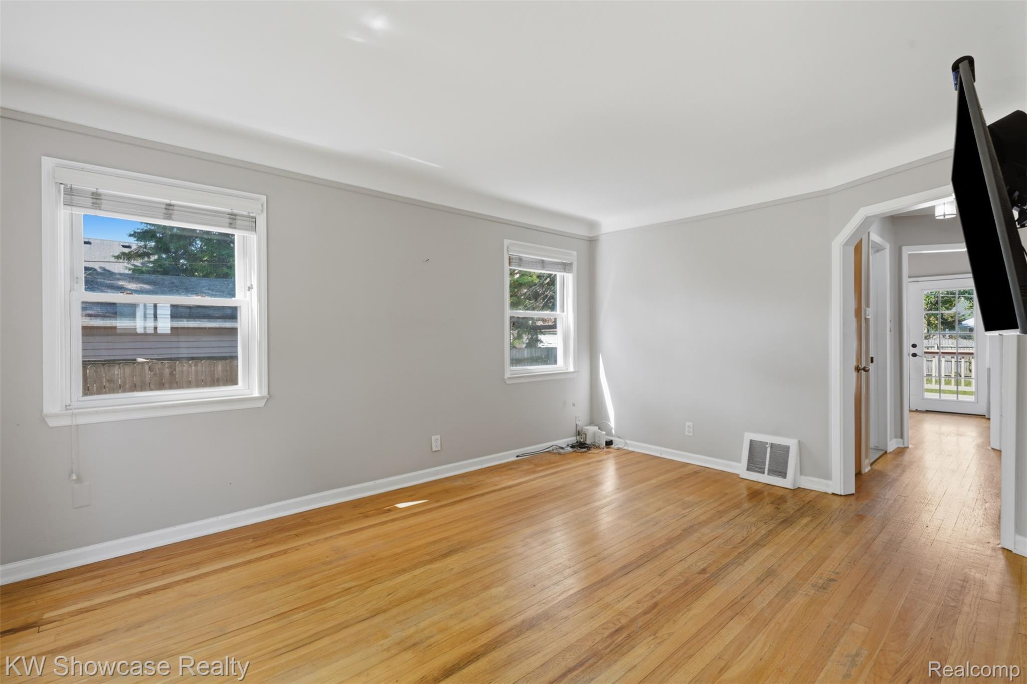 316 S Edison Avenue
