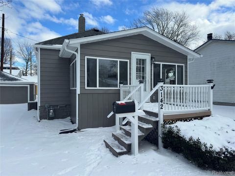 3142 Wright Street Port Huron City MI 48060