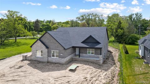 2198 S Rochester Rd Lot 71 Rochester Hills City MI 48307