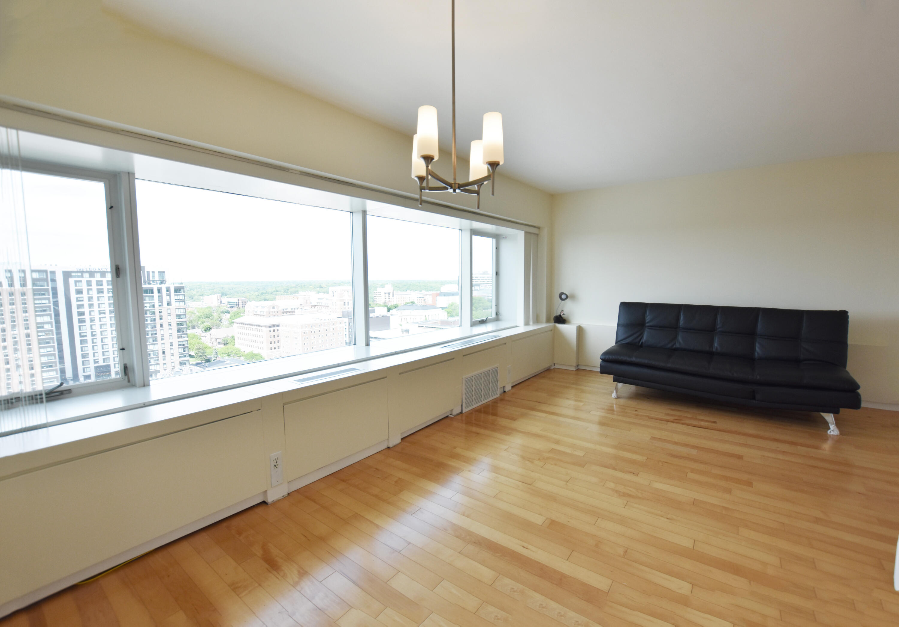 555 E William Street 20i