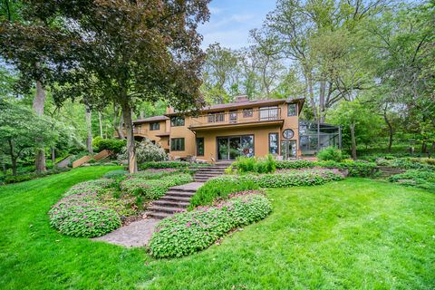 1055 Cedar Bend Drive Ann Arbor City MI 48105