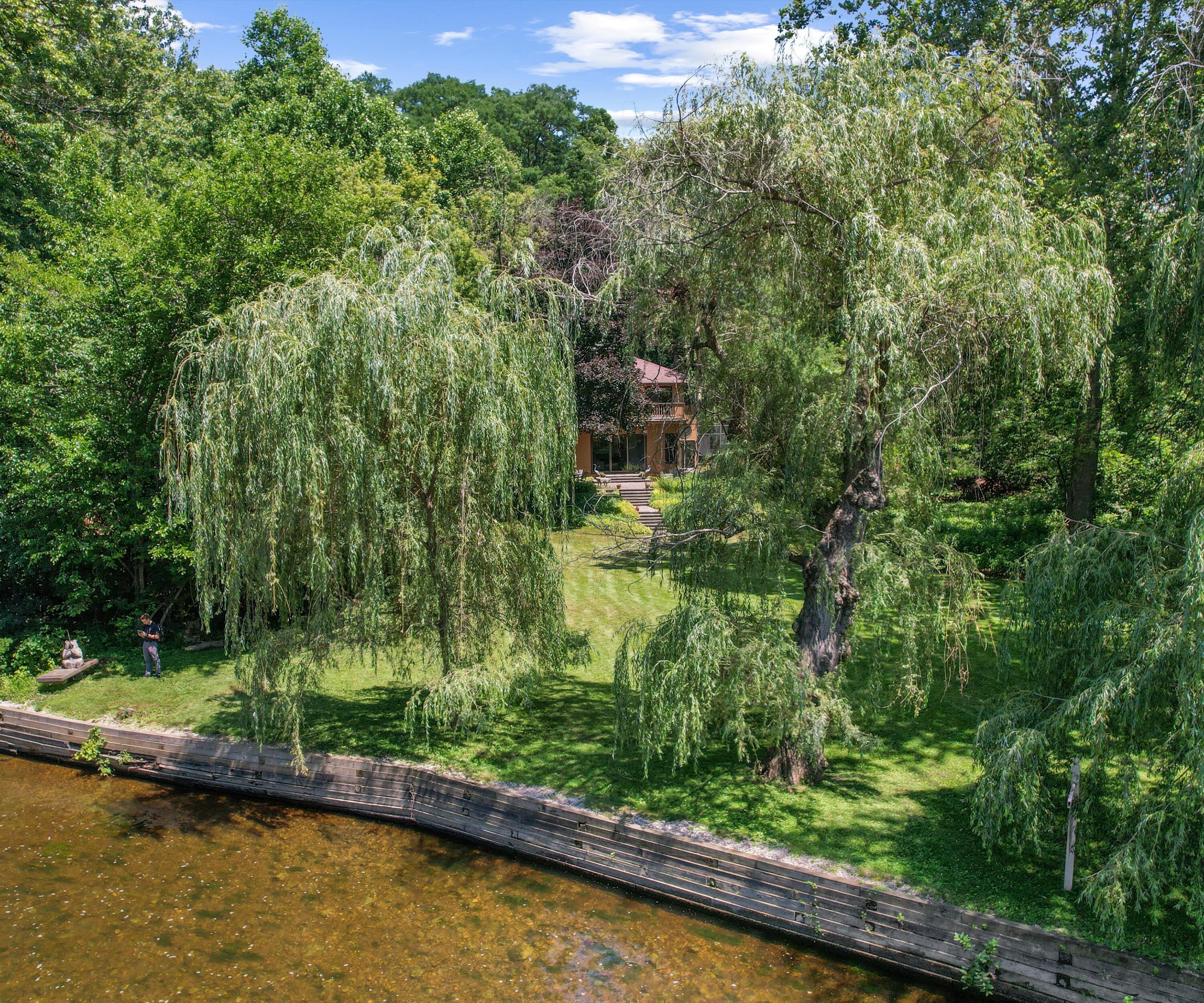 1055 Cedar Bend Drive