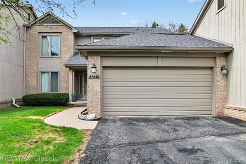 29640 Vista Court Farmington Hills City MI 48331