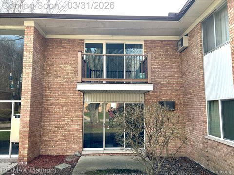 1229 Island Drive 204 Ann Arbor City MI 48105