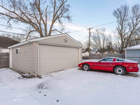 Tiny photo for 22631 Ridgeway Street, St Clair Shores City, MI 48080 (MLS # 58050196391)